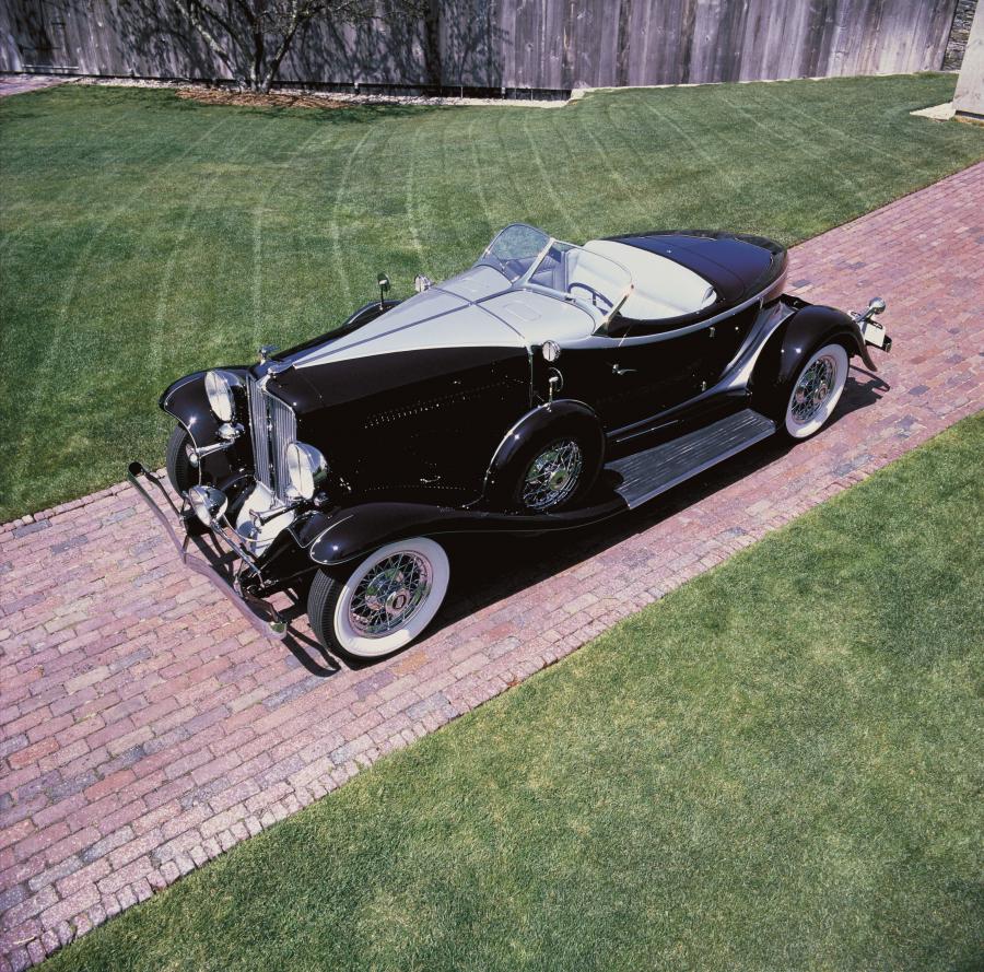  Auburn 8-100A Custom Dual Ratio Boattail Speedster 1932 года  (фото 1 из 2)